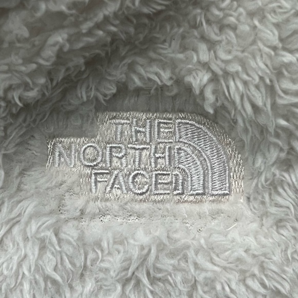 The North Face Kids White Fleece Jacket - Picture 2 of 6
